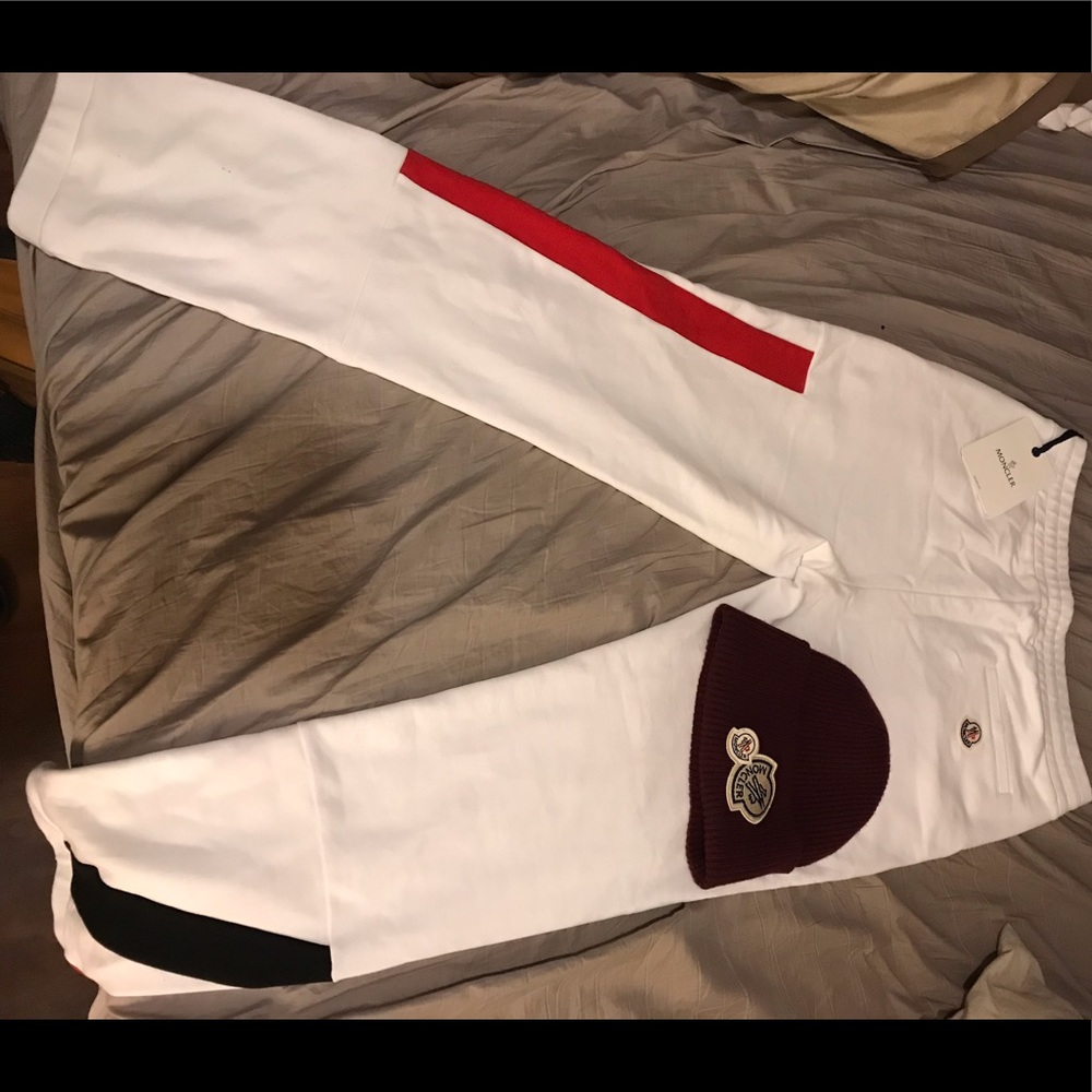 Moncler jogging pants size medium